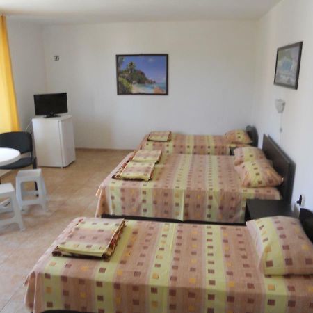אקהטופול Guest House "Tania" מראה חיצוני תמונה