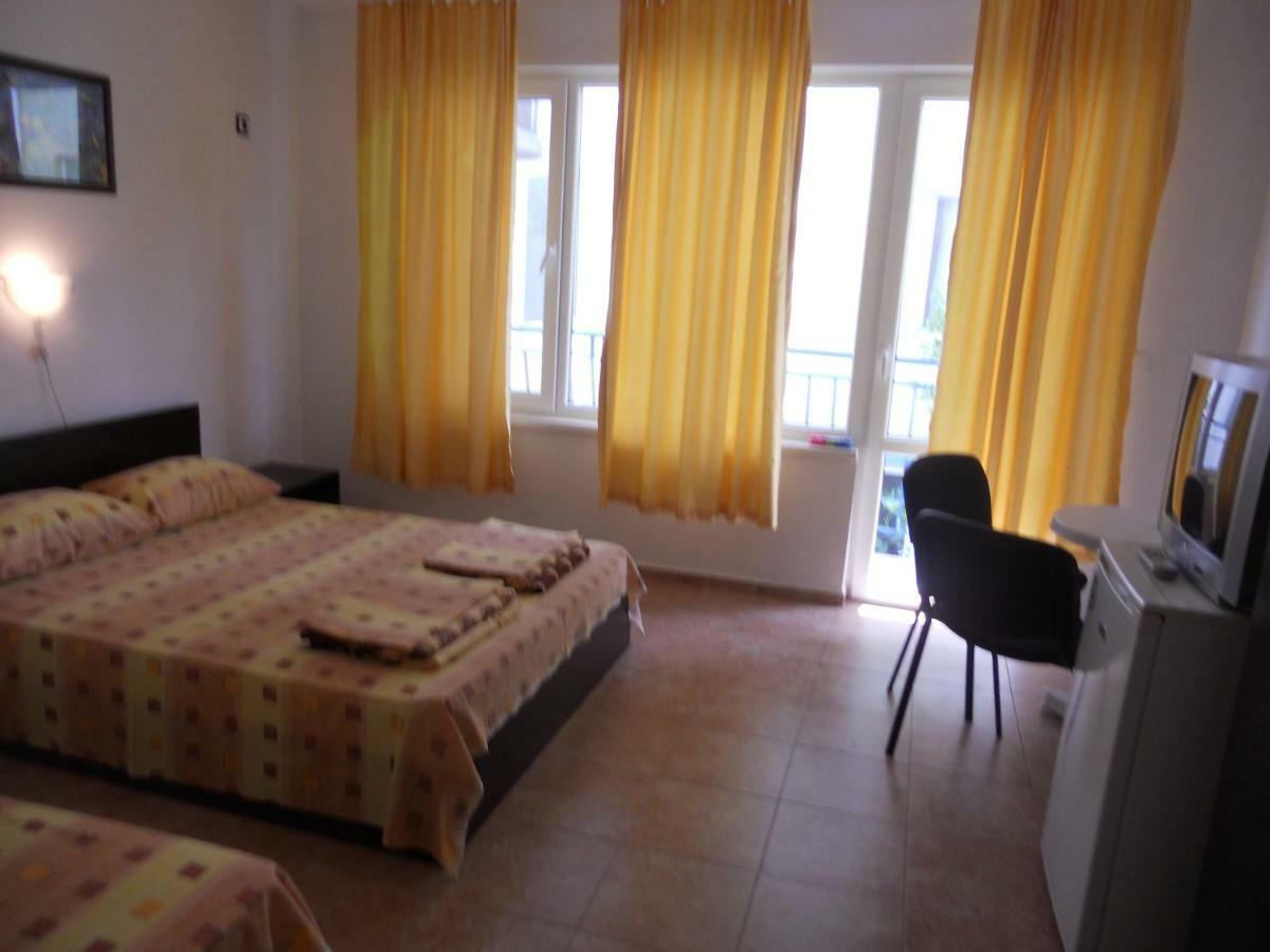 אקהטופול Guest House "Tania" מראה חיצוני תמונה