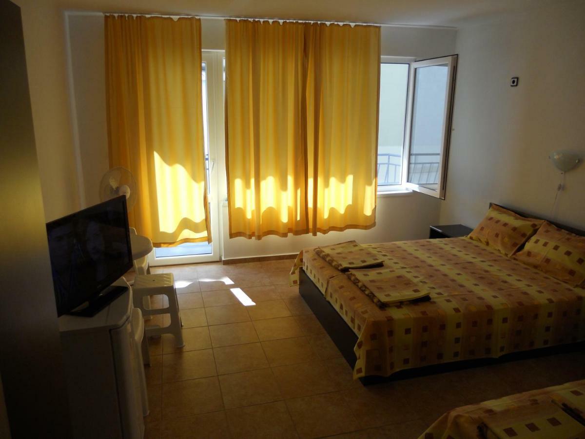 אקהטופול Guest House "Tania" מראה חיצוני תמונה